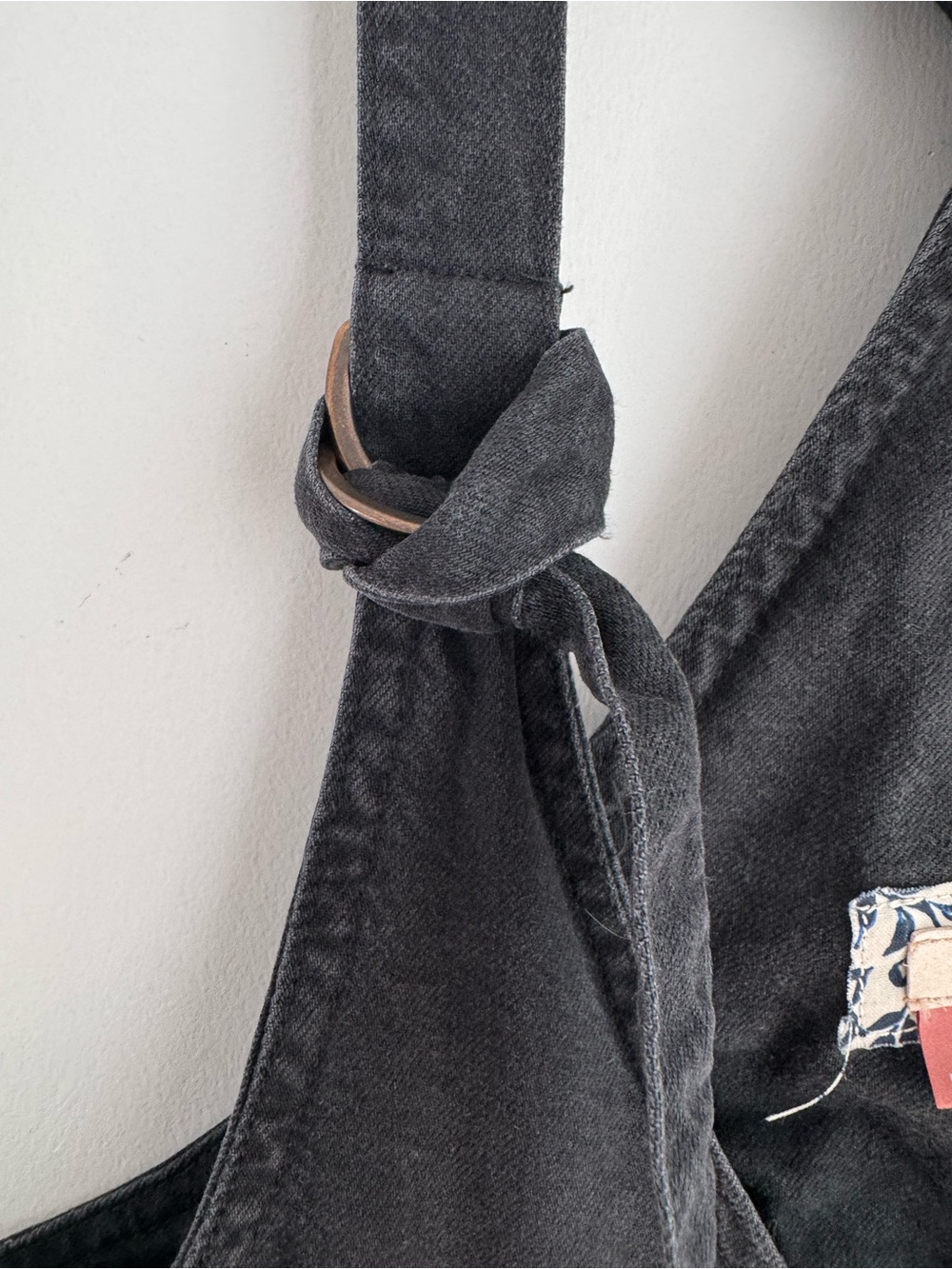 Pilcro Denim Pinafore Jumpsuit Black Women's Sz S Relaxed fit - Picture 4 of 13